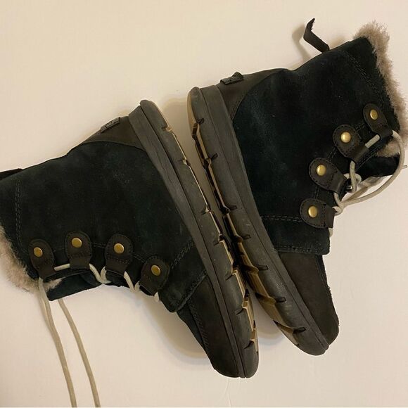 Sorel Explorer II Joan short flat Boots Black fur lined lace up leather suede 9 - Picture 6 of 12
